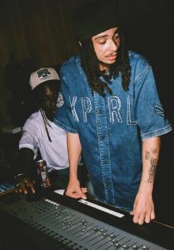 Kaporal AKIRA<Homme Chemises