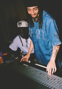 Kaporal AKIRA<Homme Chemises