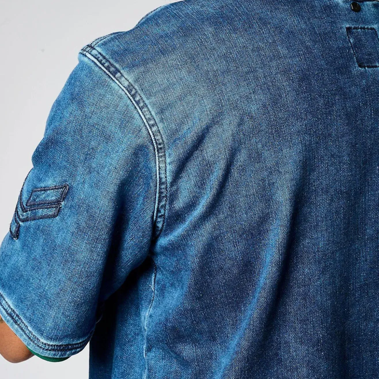 Kaporal AKIRA<Homme Chemises